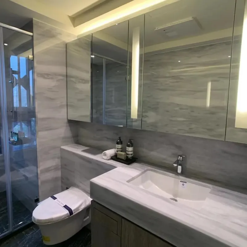 Wird mich eine Marmorplatte für den Badezimmerwaschtisch jeden Morgen erfreuen?