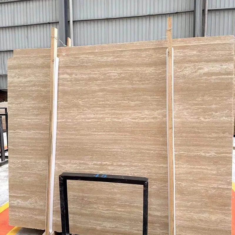 Beige Travertinplatten
